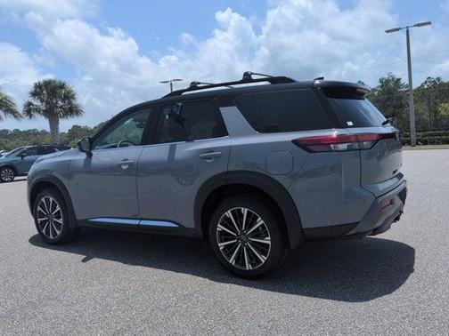 Boulder Gray Metallic 2026 Nissan Pathfinder Platinum