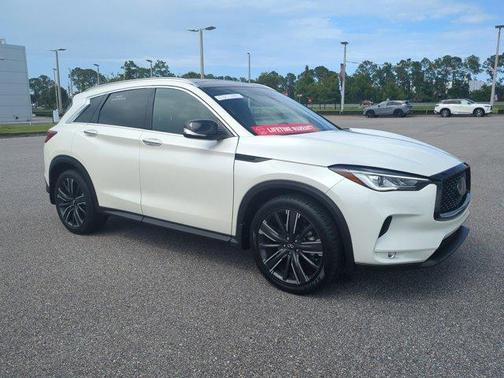 2022 INFINITI QX50 Luxe