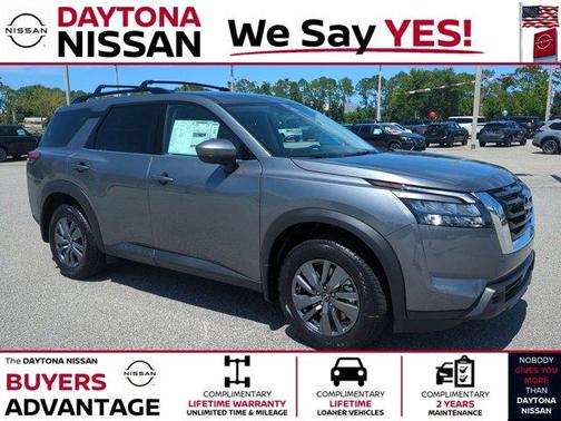 2025 Nissan Pathfinder SV