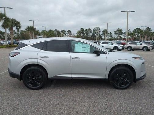 2025 Nissan Murano SV