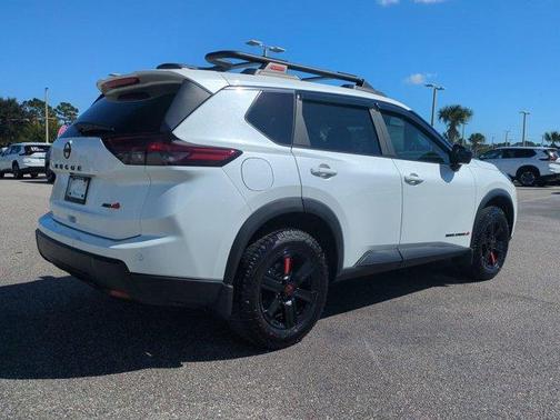2025 Nissan Rogue Rock Creek