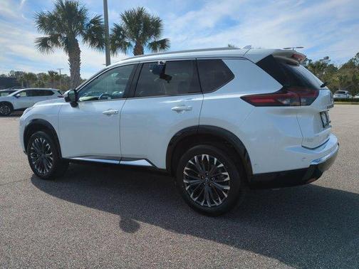 2025 Nissan Rogue Platinum