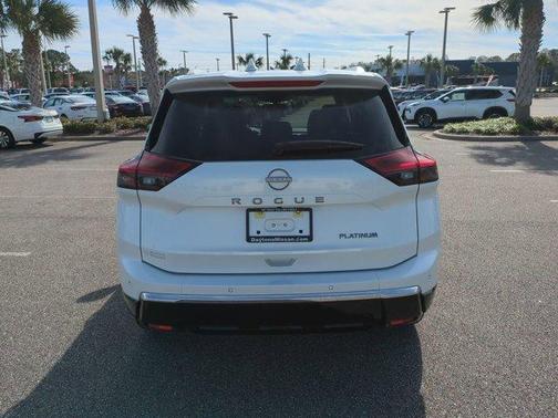 2025 Nissan Rogue Platinum