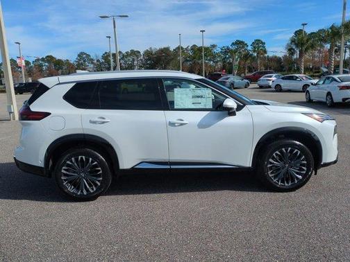 2025 Nissan Rogue Platinum