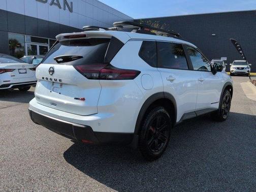2025 Nissan Rogue Rock Creek
