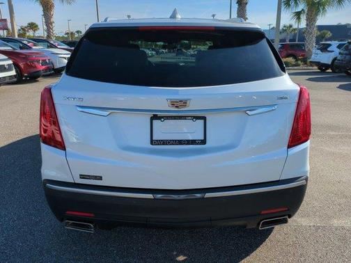 2017 Cadillac XT5 Base