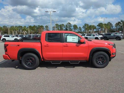 2025 Nissan Frontier PRO-X