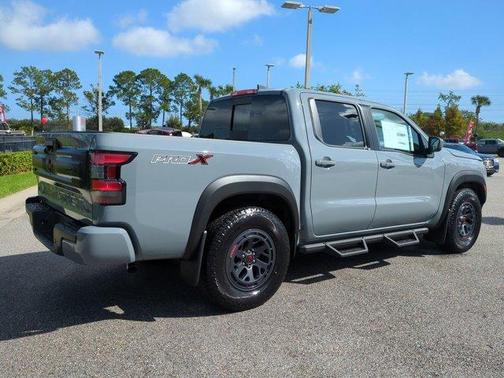 2025 Nissan Frontier PRO-X