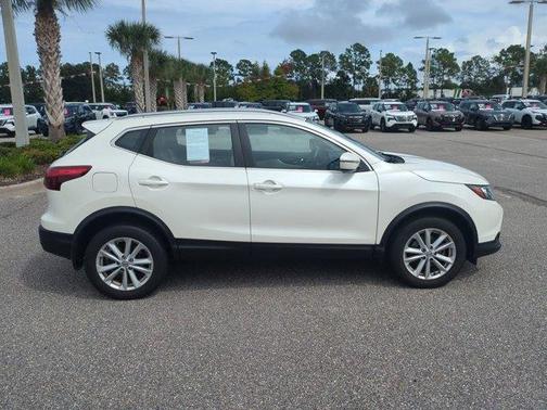 2018 Nissan Rogue Sport SV