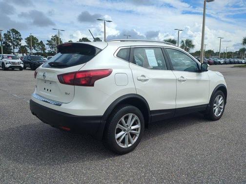 2018 Nissan Rogue Sport SV