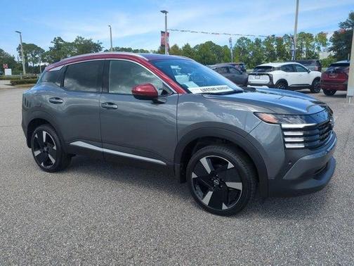 2025 Nissan Kicks SR