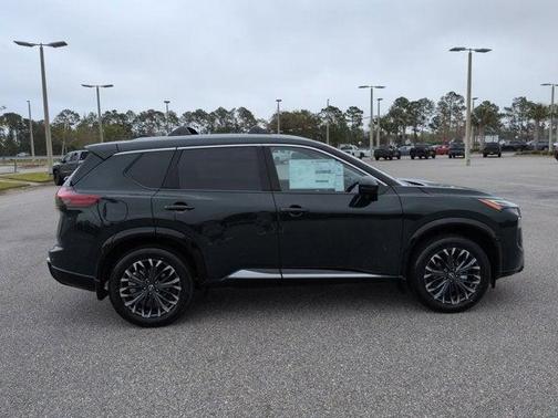 Obsidian Green 2026 Nissan Rogue Platinum
