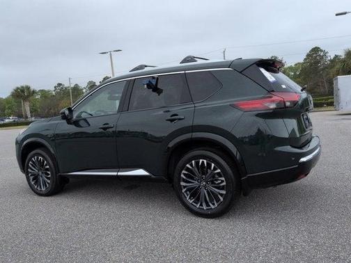 Obsidian Green 2026 Nissan Rogue Platinum