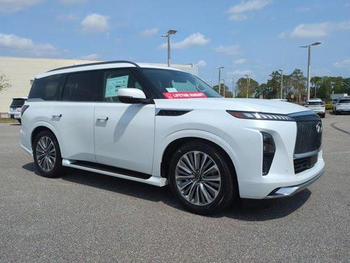 2025 INFINITI QX80 Luxe