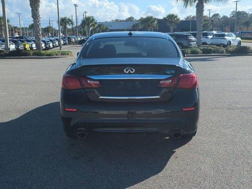 2019 INFINITI Q70 3.7 LUXE