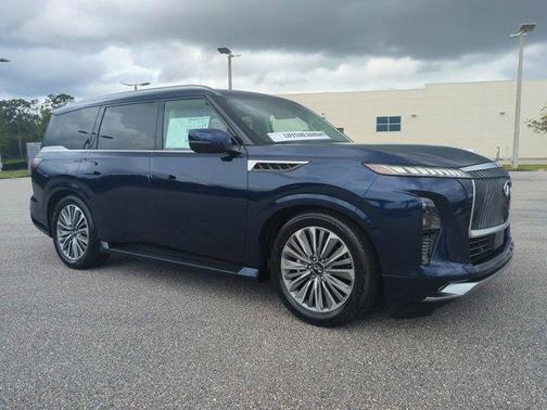 2025 INFINITI QX80 Luxe