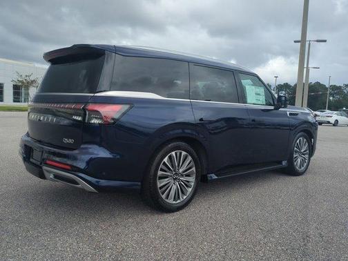 2025 INFINITI QX80 Luxe