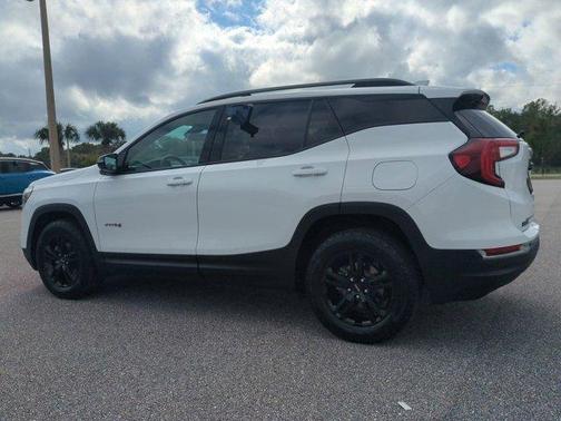 2023 GMC Terrain AT4