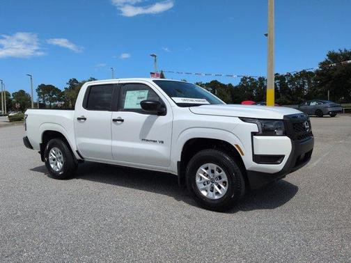 White 2027 Nissan Frontier S