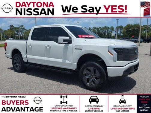 2022 Ford F-150 Lightning LARIAT
