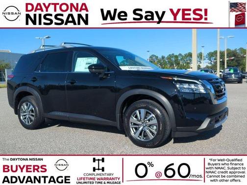 2025 Nissan Pathfinder SL