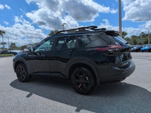 Super Black 2027 Nissan Rogue CREEK