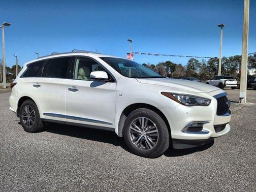 2017 INFINITI QX60 Base
