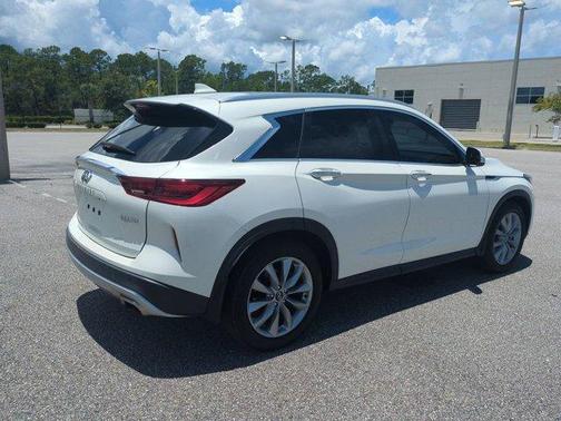 2022 INFINITI QX50 Luxe