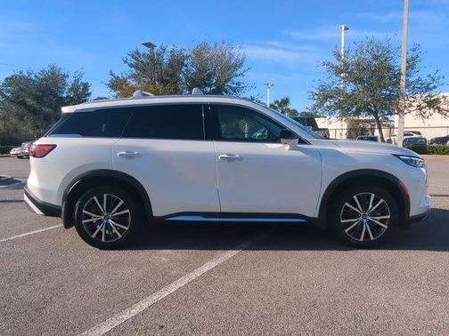 2025 INFINITI QX60 SENSORY