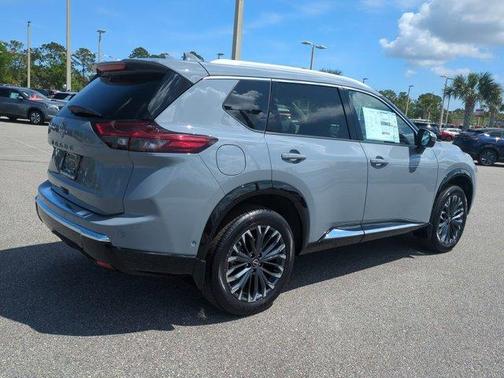 2025 Nissan Rogue Platinum