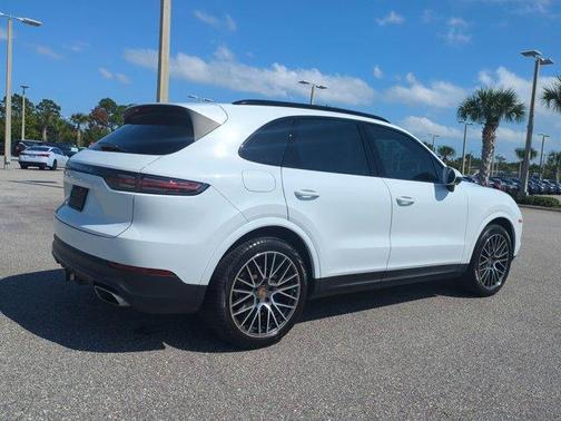 2022 Porsche Cayenne Platinum Edition