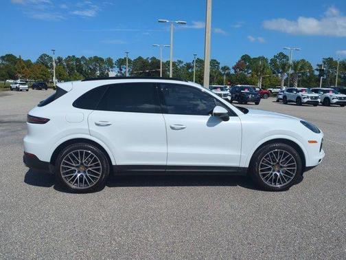 2022 Porsche Cayenne Platinum Edition