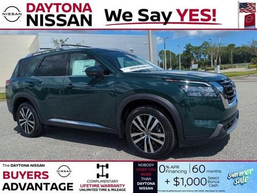 2025 Nissan Pathfinder Platinum