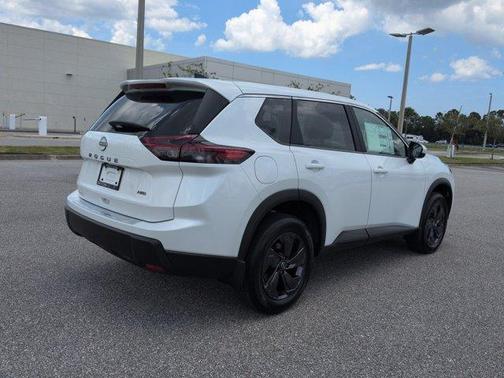 Everest White P 2026 Nissan Rogue SV