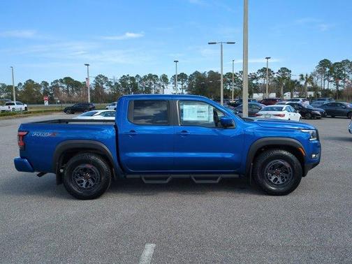 2025 Nissan Frontier PRO-X