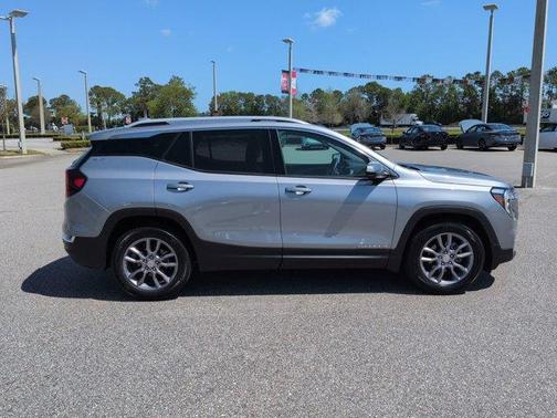 Sterling 2023 GMC Terrain SLT