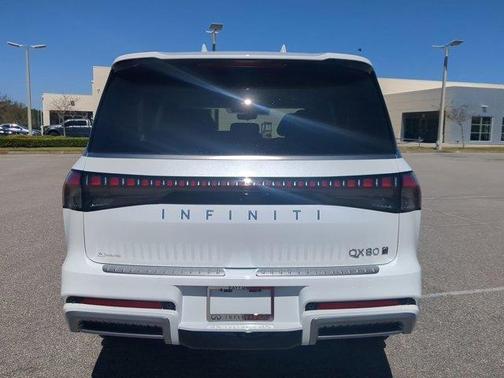 2025 INFINITI QX80 SENSORY