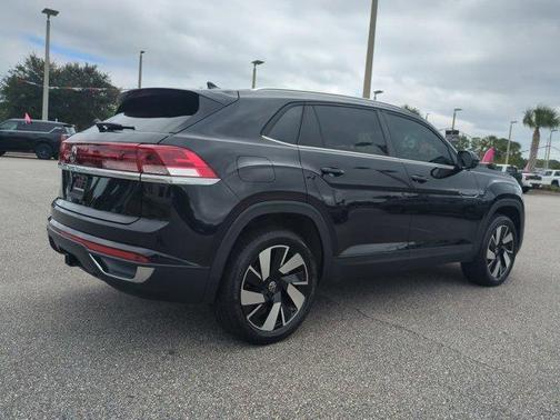 2024 Volkswagen Atlas Cross Sport 2.0T SE w/Technology