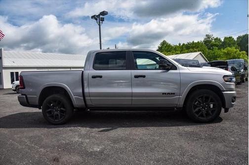 2025 RAM 1500 Laramie Crew Cab 4x4 57' Box