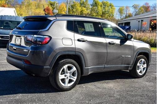2023 Jeep Compass Latitude 4x4