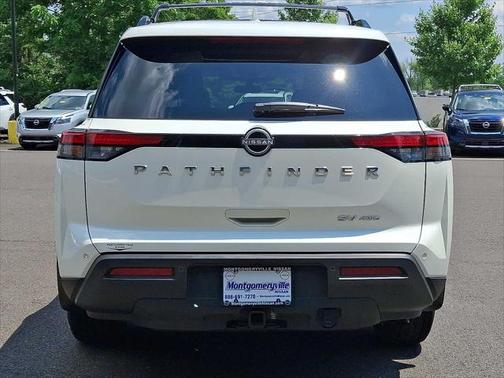 2024 Nissan Pathfinder SV 4WD