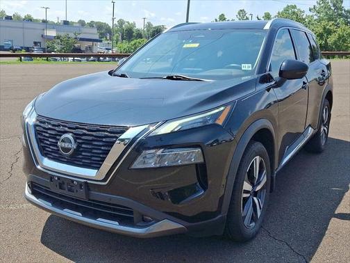 2022 Nissan Rogue SL