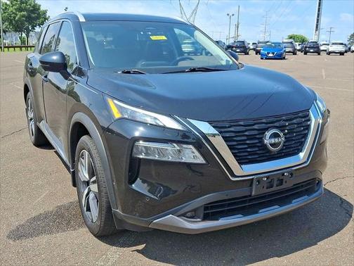 2022 Nissan Rogue SL