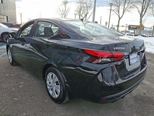 2025 Nissan Versa 1.6 S