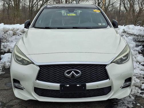 2018 INFINITI QX30 Sport