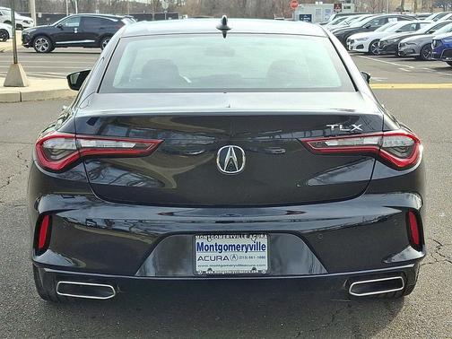 2025 Acura TLX Technology
