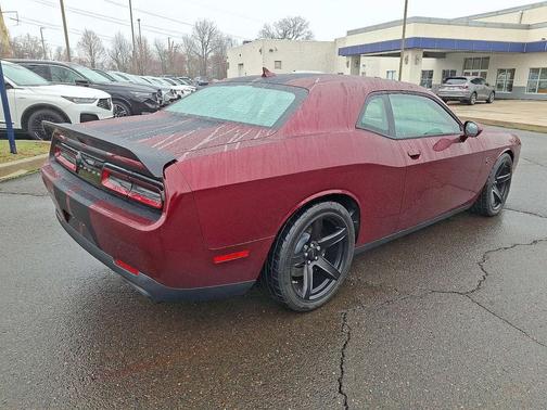 Octane Red Pearlcoat 2021 Dodge Challenger SRT Hellcat