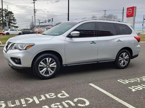 2020 Nissan Pathfinder SL 4WD