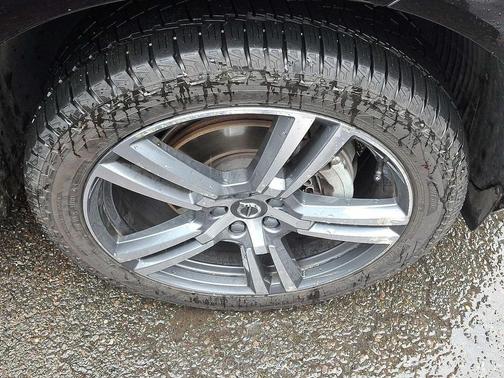 2021 Volvo XC60 T5 Momentum