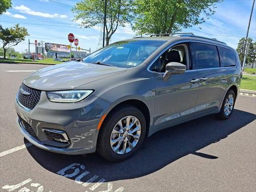 2021 Chrysler Pacifica Touring L